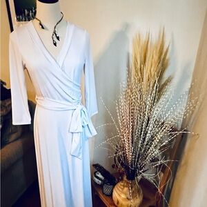 White Long Sleeve V-Neck Wrap Gown